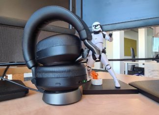 Top 10: Die besten Headsets für das Home-Office Jabra Evolve2 85 auf Ladestation Test und Erfahrungsbericht des Bluetooth-Headsets für das HomeOffice und Großraumbüro